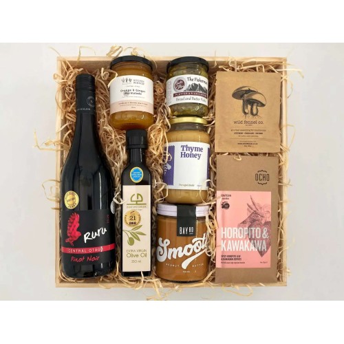 Large Outstanding Otago Gift Box Pinot Noir